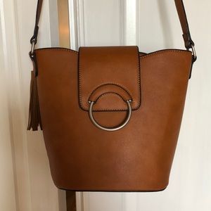 Camel bucket bag NWOT cross body